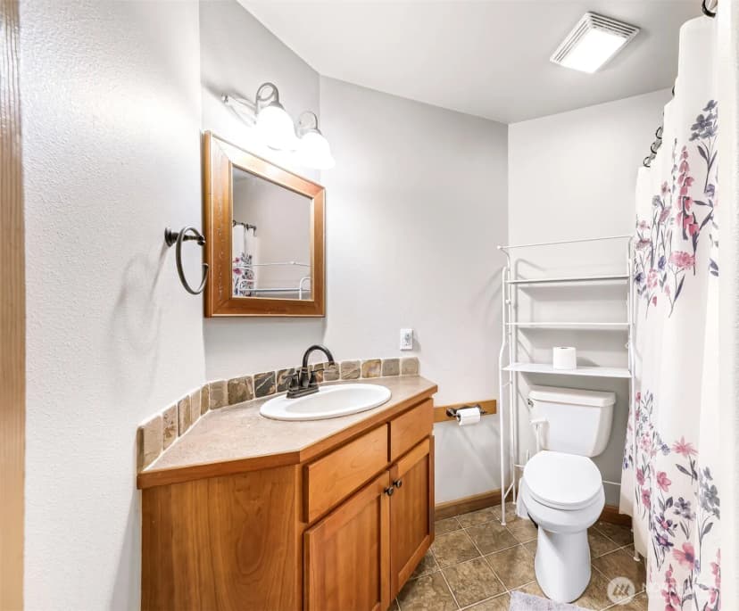 Property photo for 1660 Eastwood Way, Lynden photo 14
