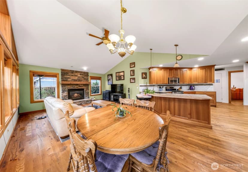 Property photo for 1660 Eastwood Way, Lynden photo 10