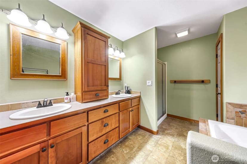 Property photo for 1660 Eastwood Way, Lynden photo 20