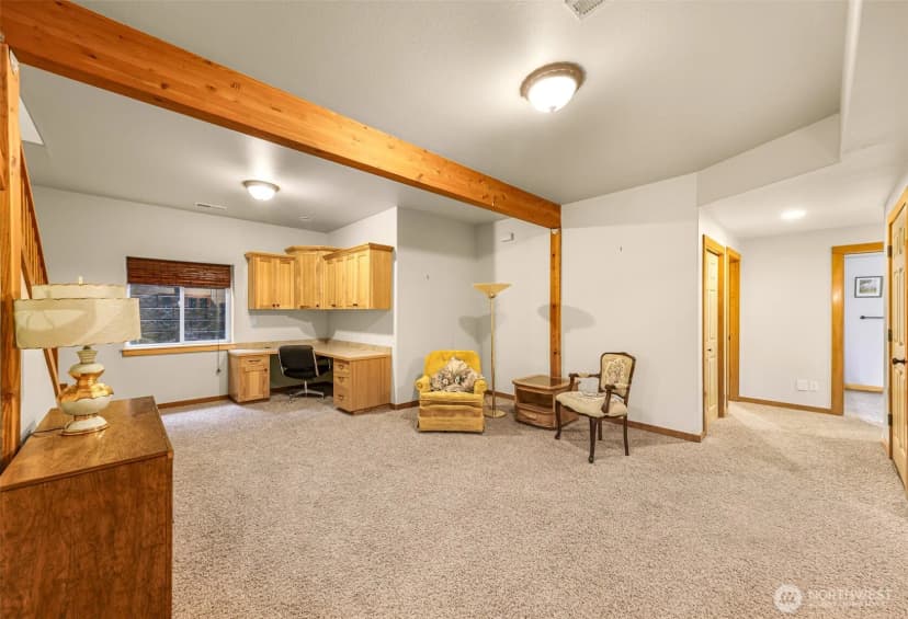 Property photo for 1660 Eastwood Way, Lynden photo 22