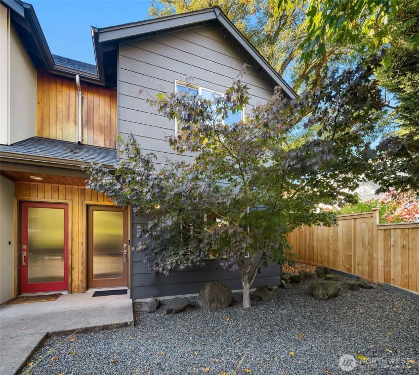 Property photo for 5935 Fauntleroy Way Sw #a, Seattle photo 19