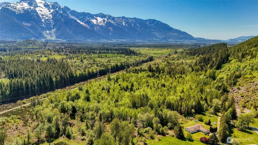 Property photo for 462 Xx Giles Drive, Darrington photo 8