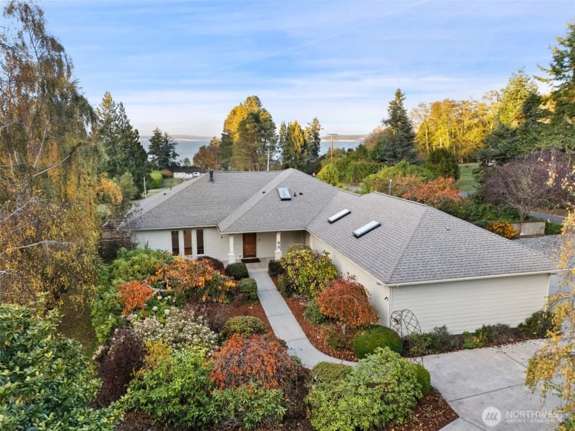 Property photo for 39221 Prospect Street Ne, Hansville