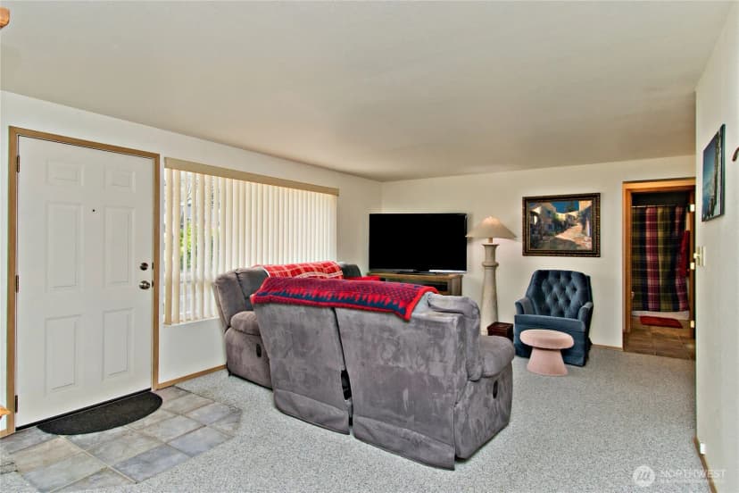 Property photo for 22909 59th Avenue W, Mountlake Terrace photo 2