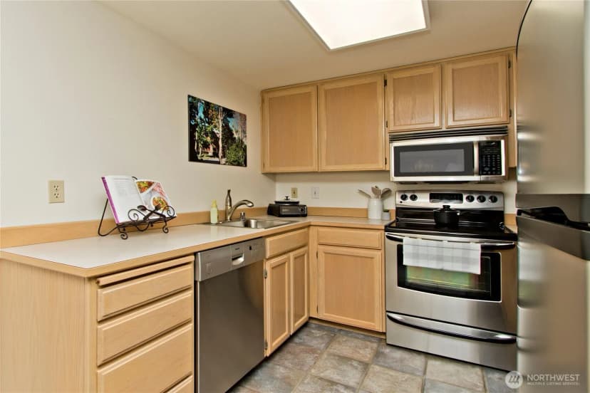 Property photo for 22909 59th Avenue W, Mountlake Terrace photo 7