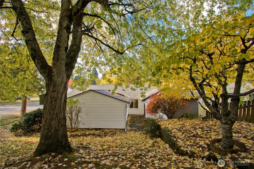 Property photo for 22909 59th Avenue W, Mountlake Terrace photo 23