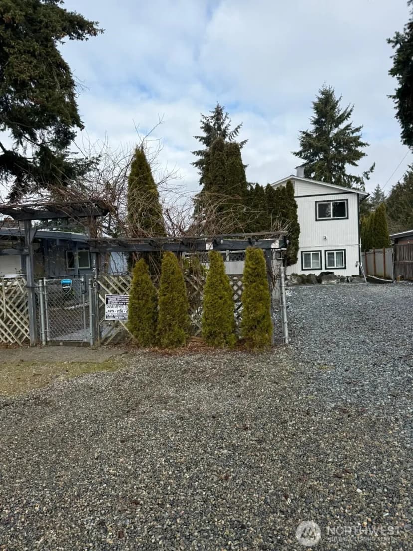 Property photo for 3730 Sw 99th Street, Seattle photo 30
