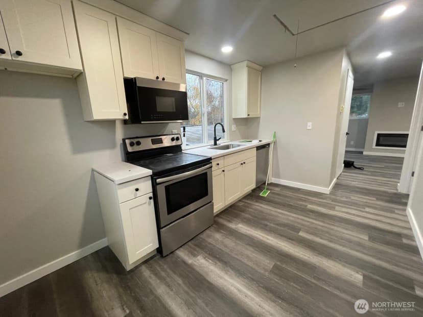 Property photo for 3730 Sw 99th Street, Seattle photo 38