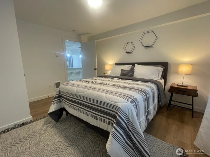 Property photo for 3730 Sw 99th Street, Seattle photo 9