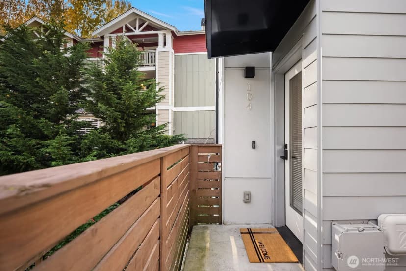 Property photo for 7721 Ne 175th Street #104, Kenmore photo 27