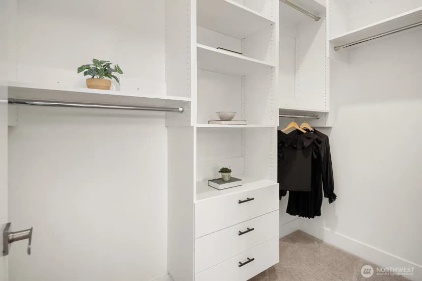 Property photo for 7721 Ne 175th Street #104, Kenmore photo 21