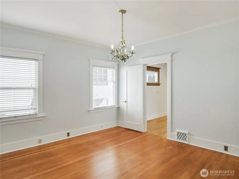 Property photo for 2205 31st Avenue S, Seattle photo 14