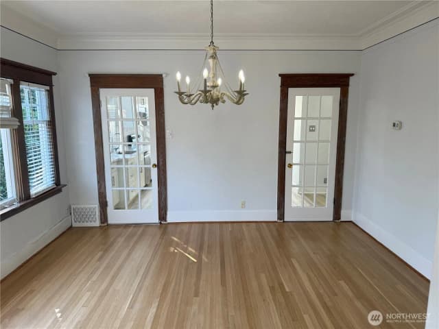 Property photo for 2205 31st Avenue S, Seattle photo 5