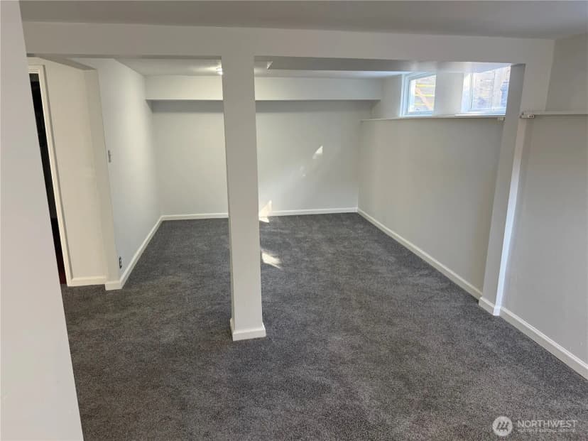 Property photo for 2205 31st Avenue S, Seattle photo 17