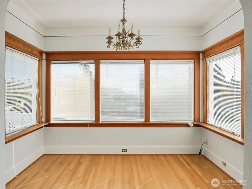 Property photo for 2205 31st Avenue S, Seattle photo 6