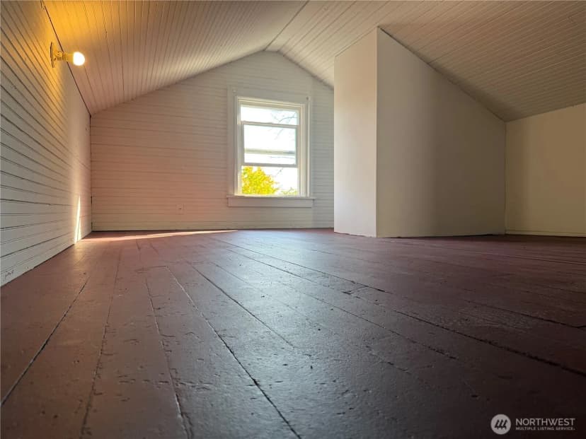 Property photo for 2205 31st Avenue S, Seattle photo 32