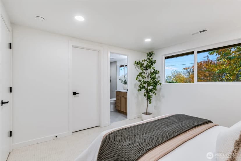 Property photo for 12023 80th Avenue Ct S, Seattle photo 15