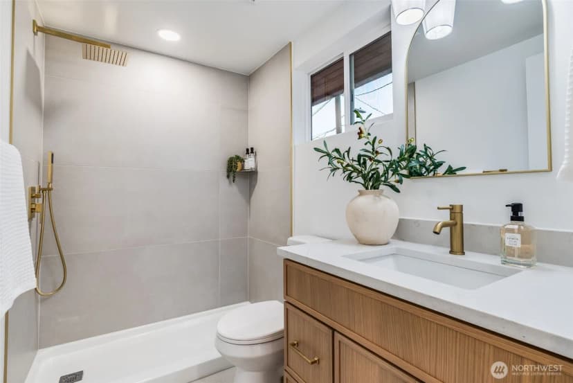 Property photo for 12023 80th Avenue Ct S, Seattle photo 11
