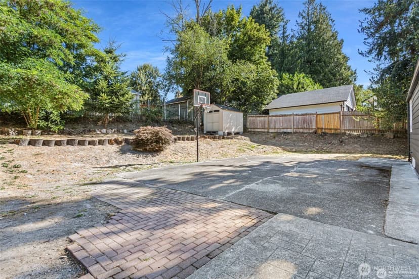 Property photo for 7804 S 128th, Seattle photo 16