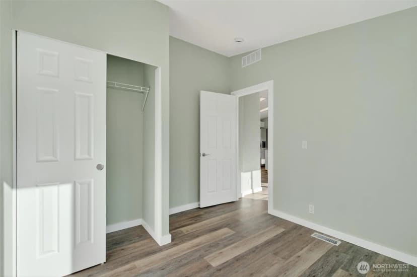 Property photo for 137 Collar Avenue, Morton photo 22