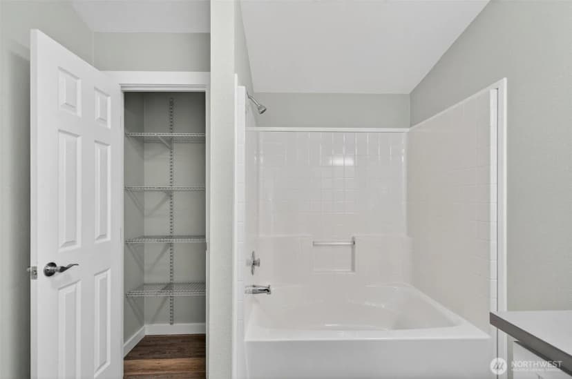 Property photo for 137 Collar Avenue, Morton photo 20