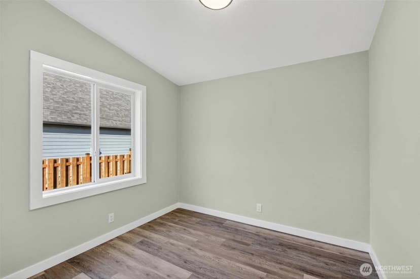 Property photo for 137 Collar Avenue, Morton photo 30