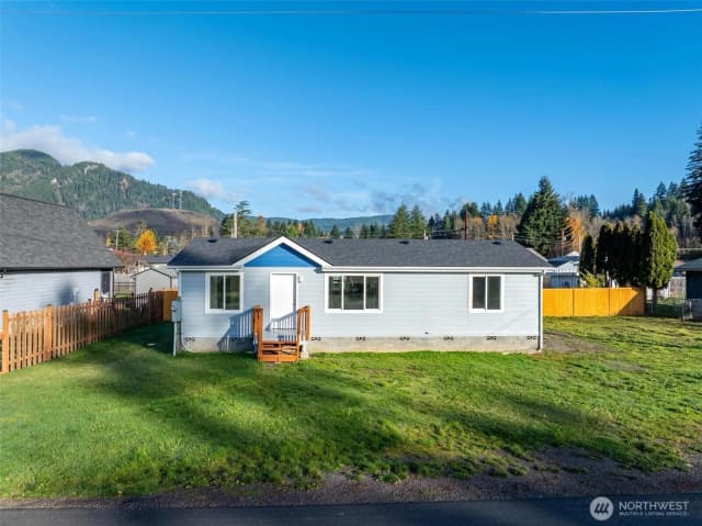 Property photo for 137 Collar Avenue, Morton