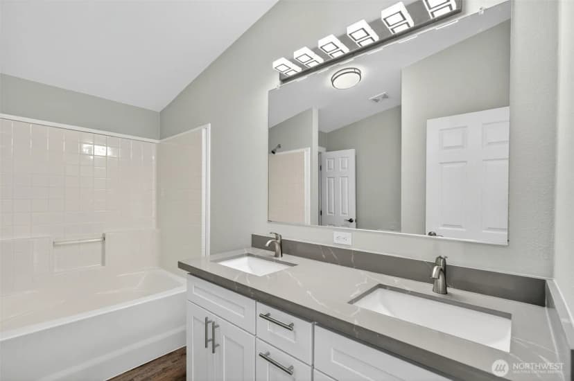 Property photo for 137 Collar Avenue, Morton photo 19