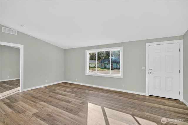 Property photo for 137 Collar Avenue, Morton photo 5