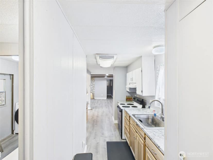 Property photo for 927 Hesse Boulevard, Republic photo 12