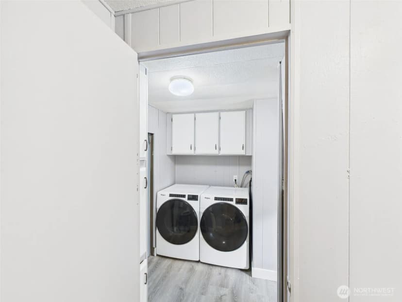 Property photo for 927 Hesse Boulevard, Republic photo 13