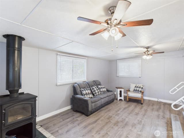 Property photo for 927 Hesse Boulevard, Republic photo 5