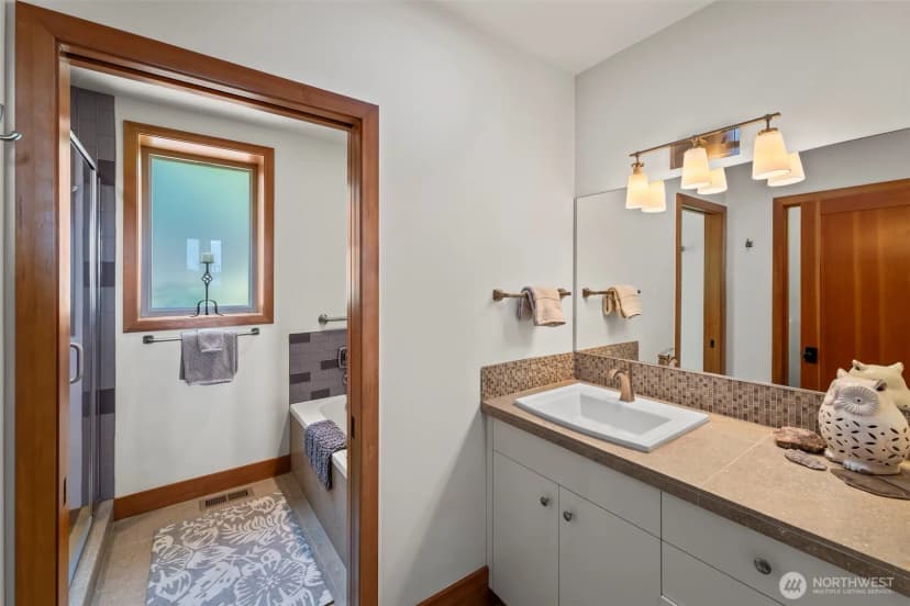 Property photo for 5152 Cromwell Drive Nw, Gig Harbor photo 26