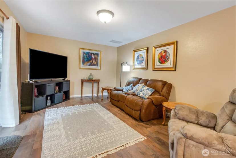 Property photo for 15616 40th Avenue E, Tacoma photo 14
