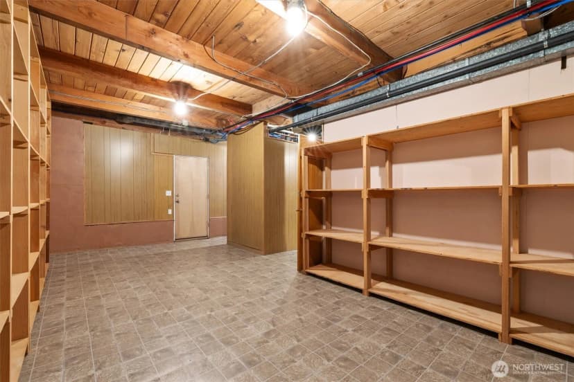 Property photo for 21024 5th Avenue S, Des Moines photo 36