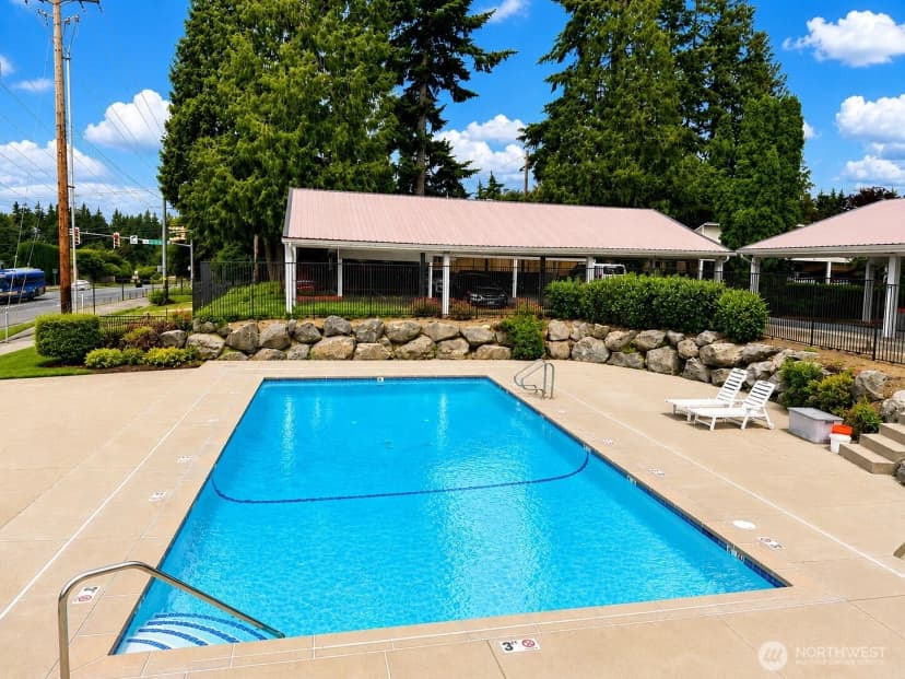 Property photo for 12515 Ne 132nd Court #a101, Kirkland photo 27