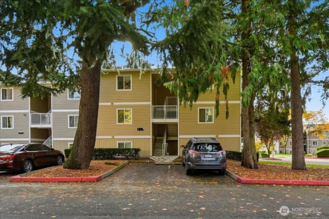 Property photo for 12515 Ne 132nd Court #a101, Kirkland