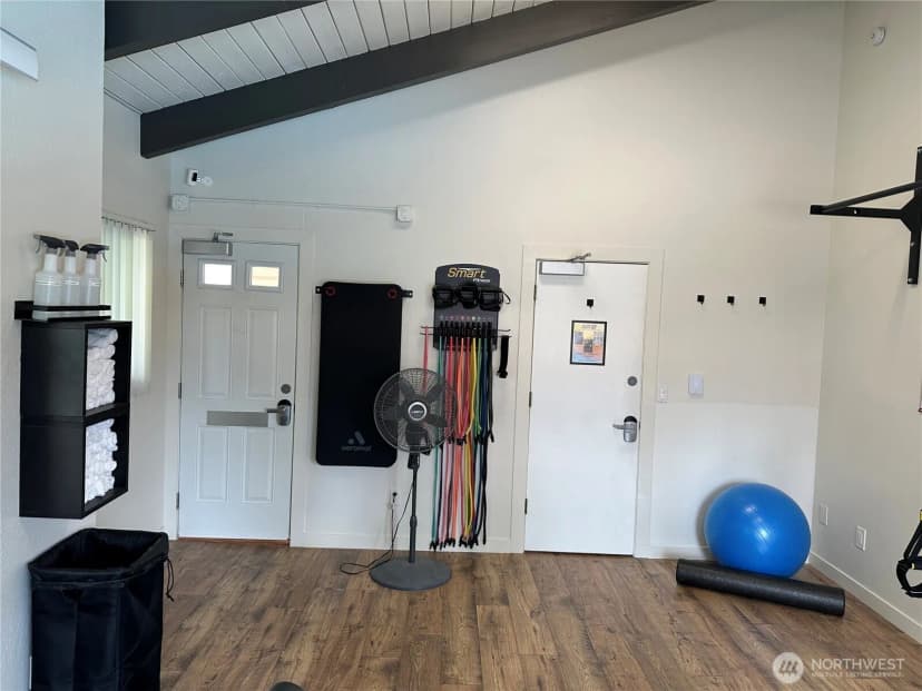 Property photo for 12515 Ne 132nd Court #a101, Kirkland photo 30