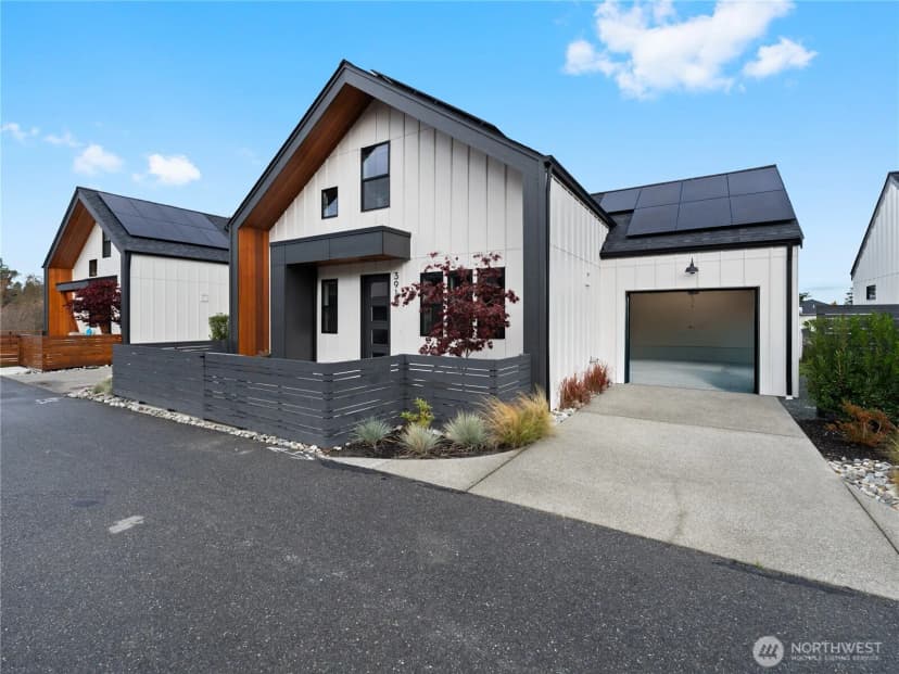 Property photo for 3918 Crosswinds Court, Anacortes photo 35