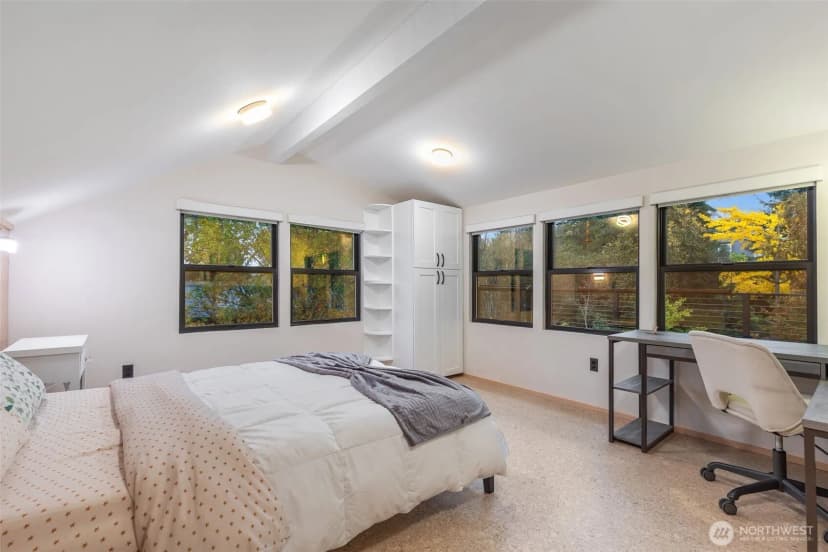Property photo for 3007 S Court Street, Seattle photo 12