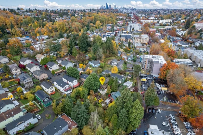 Property photo for 3007 S Court Street, Seattle photo 37