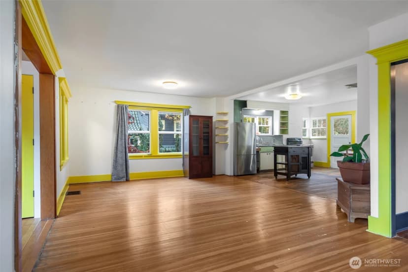 Property photo for 3007 S Court Street, Seattle photo 15