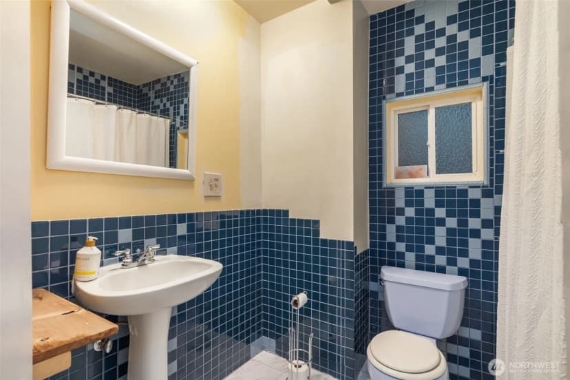 Property photo for 3007 S Court Street, Seattle photo 19