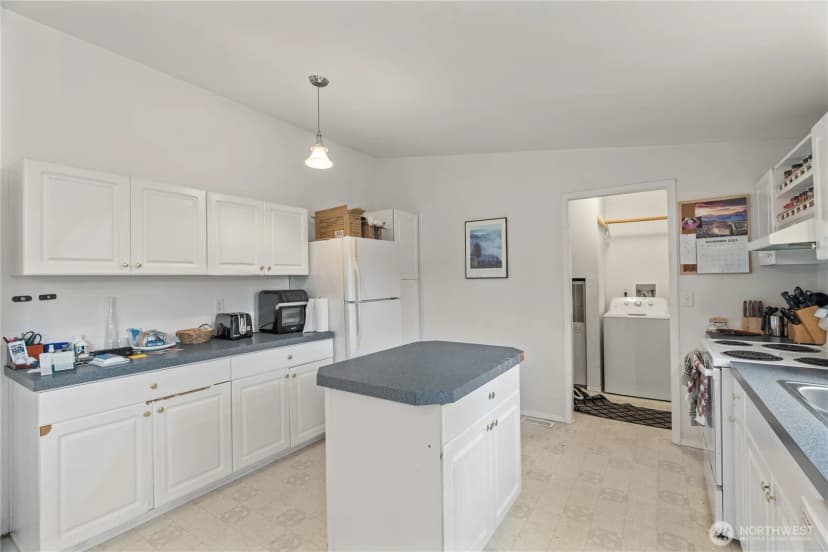Property photo for 1614 W Martin Street, Elma photo 6
