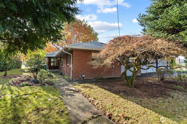 Property photo for 27810 Ne 10th Avenue, Ridgefield photo 3