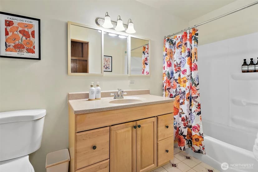 Property photo for 15226 26th Avenue Sw, Burien photo 19