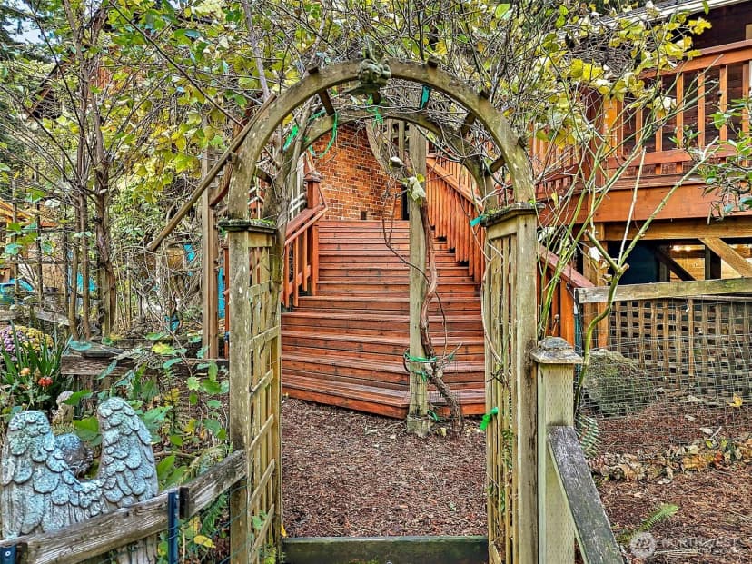 Property photo for 15226 26th Avenue Sw, Burien photo 33