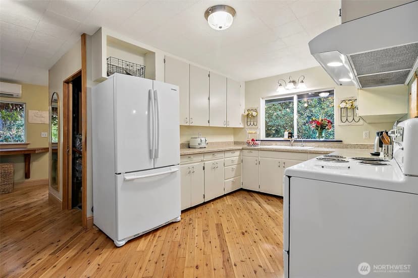 Property photo for 15226 26th Avenue Sw, Burien photo 6