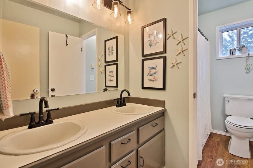 Property photo for 2575 Hillis Drive, Langley photo 18