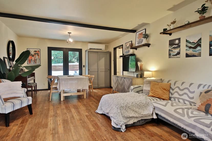 Property photo for 2575 Hillis Drive, Langley photo 4